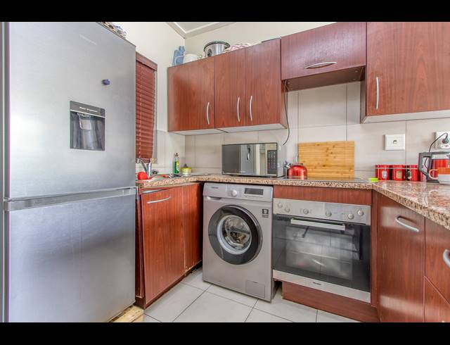 1 BEDROOM APARTMENT FOR SALE IN JACKAL CREEK GOLF ESTATE